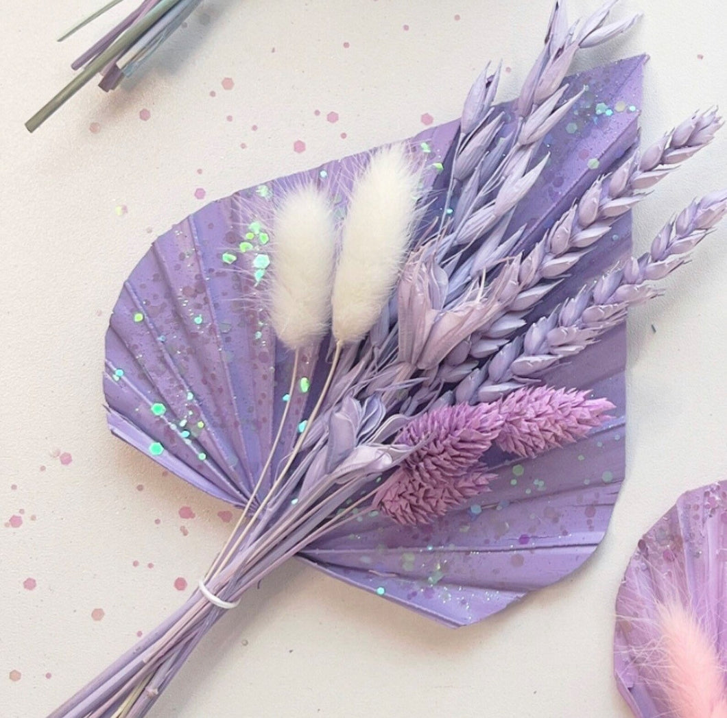 Lilac Purple Cake Topper - Dried Flowers | Palms | Bunny Tails - Parma Violet